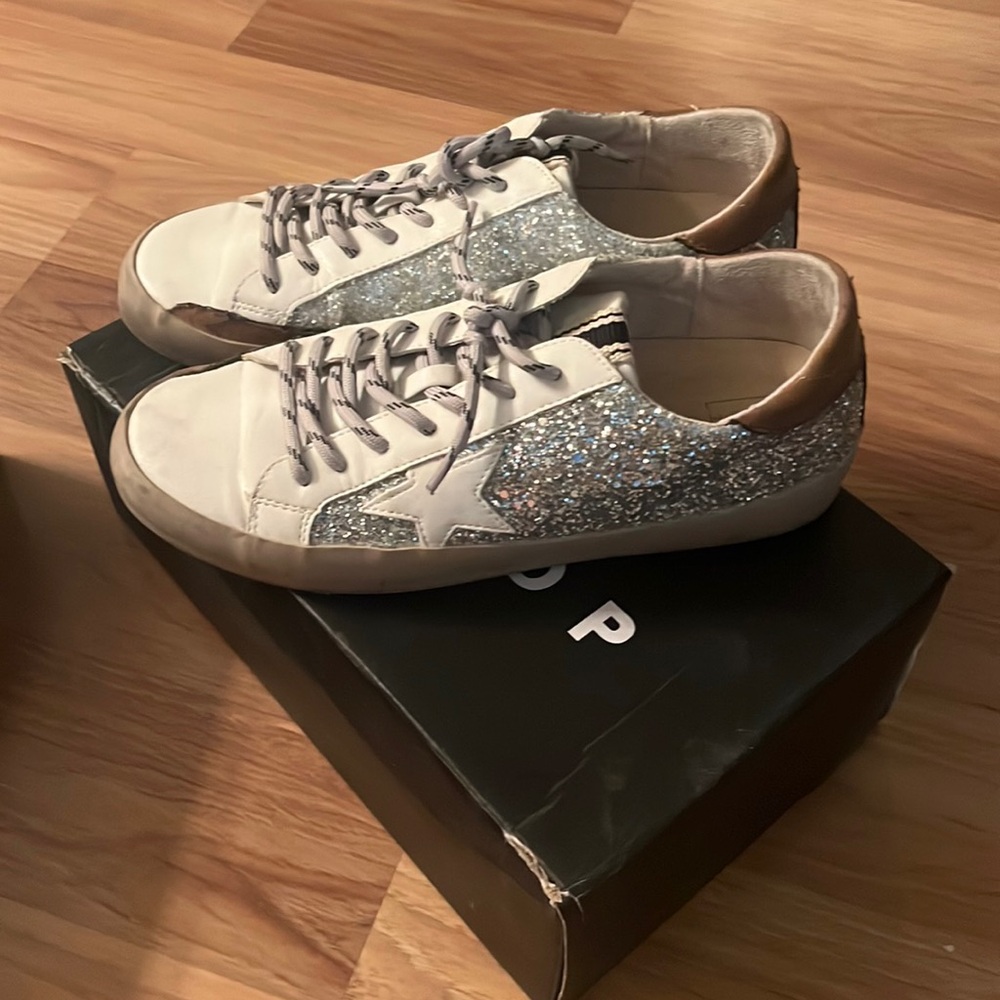 Sparkly star sneakers